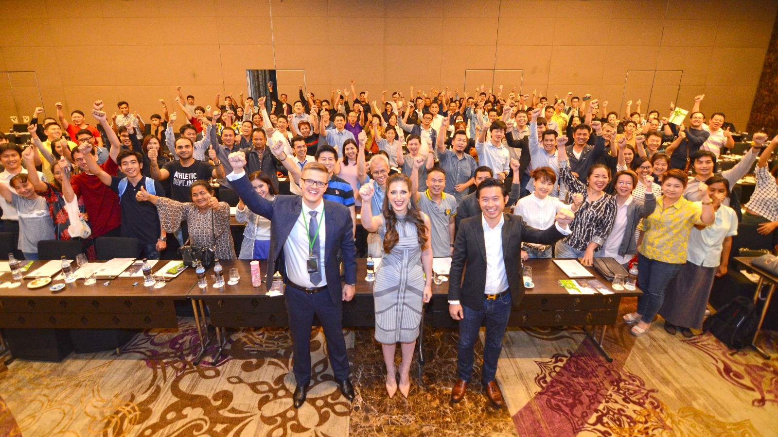 Ezekiel Chew at an Asia Forex Mentor live event